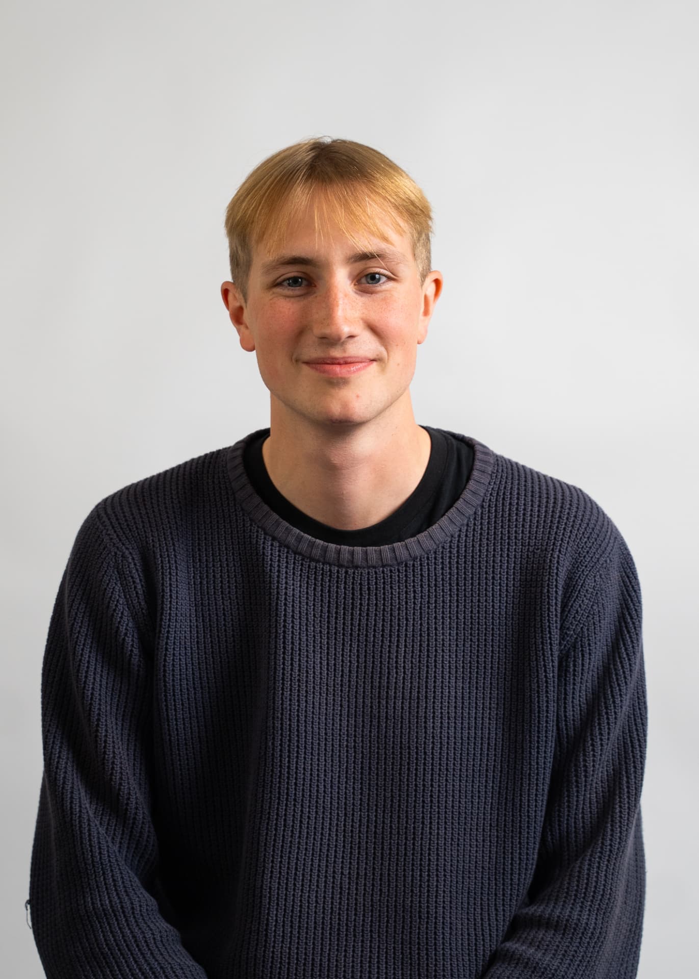 Anton Schröder, Content Creator at Movsocial